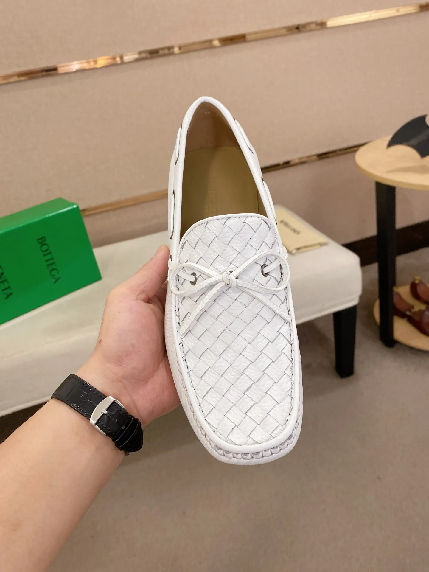 Men's shoes 💰 400💰 (Niu Li + Niu Pad) [BV] latest hot style‼ ️Casual men's shoes, uppers imported deer pattern first-layer cowhide ➕Full imported cowhide lining✔️Exquisite workmanship, excellent foot feel, special rubber soles✔️, cool and fashionable, the latest fashion, fashionable outsole, hurry up. Code number: 38-44 (can be customized to 37.45, non-refundable)